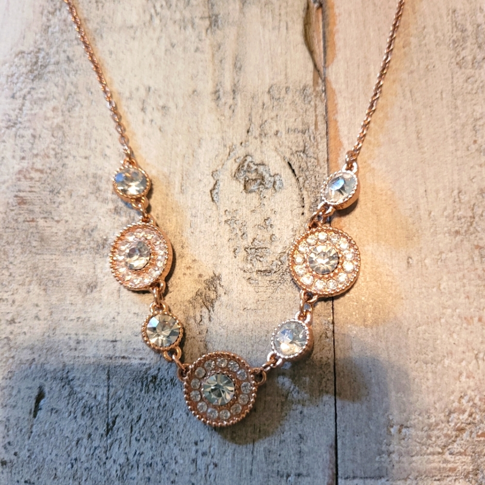 New Liz Claiborne 17" Rosegold & crystal necklace